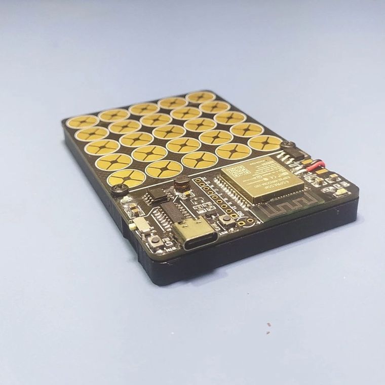 ESP32 Wireless Touch Remote